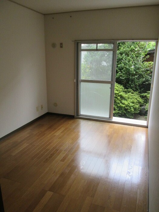 物件内観写真10　(居室)