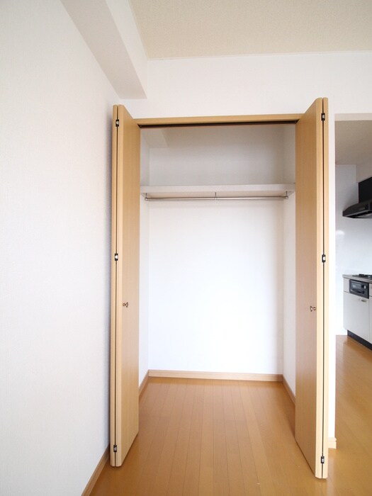 物件内観写真11　(収納)