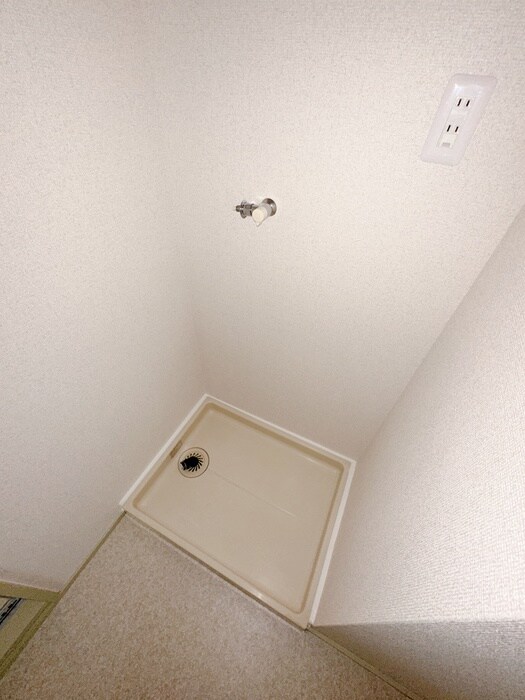 物件内観写真19　(洗濯機置場)