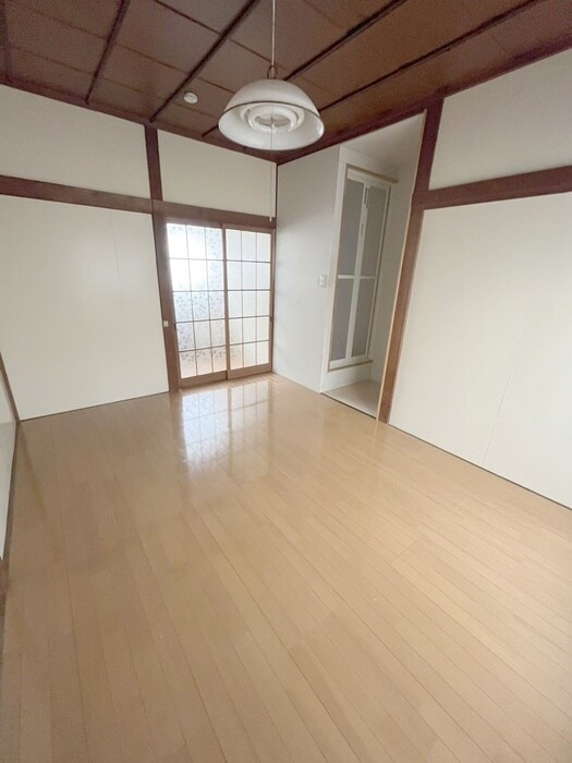 物件内観写真5　(居室)