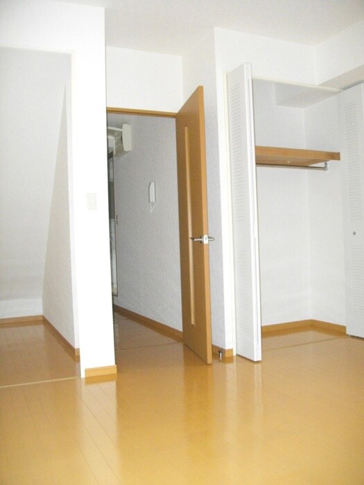 物件内観写真5　(居室)