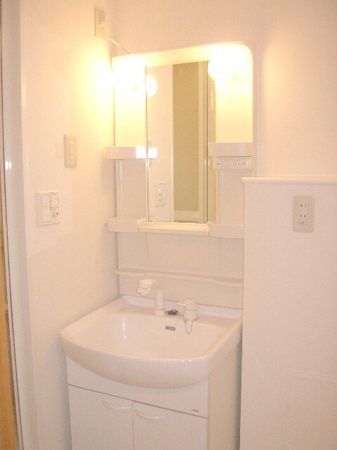 物件内観写真6　(洗面)