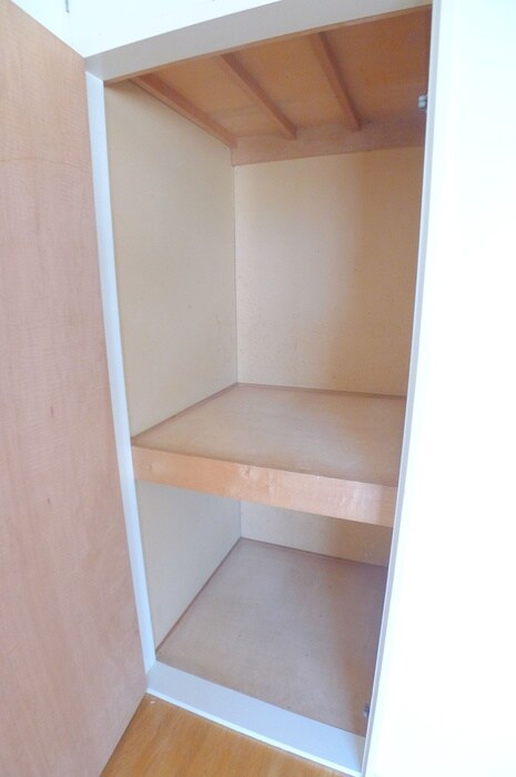 物件内観写真13　(収納)