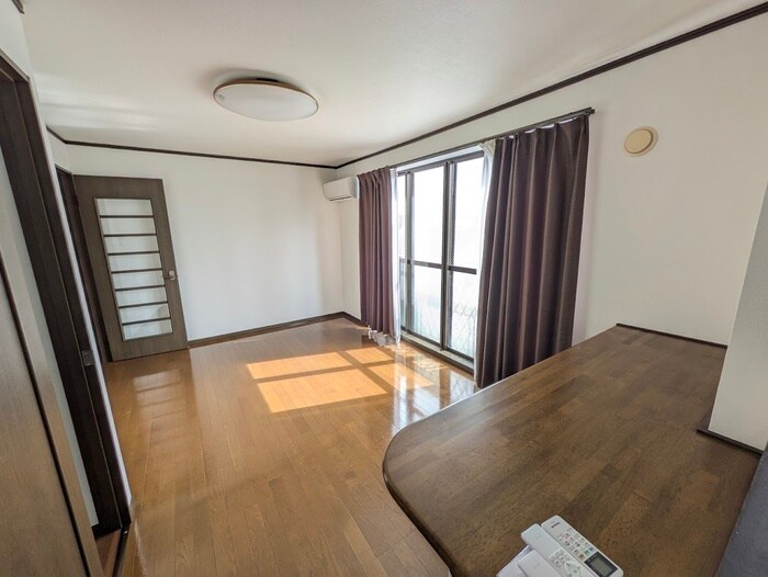 物件内観写真7　(居室)