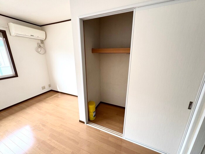 物件内観写真12　(収納)