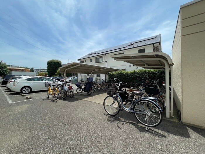 物件外観写真5　(駐輪場)