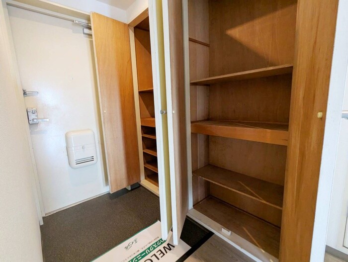 物件内観写真19　(靴箱)