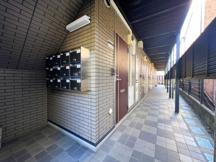 物件外観写真4　(建物設備)