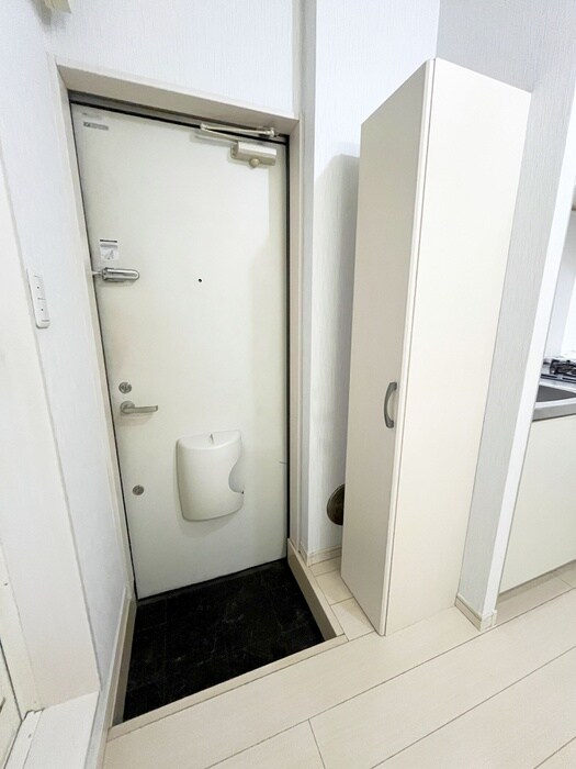 物件内観写真17　(玄関)