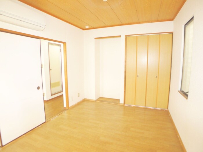 物件内観写真9　(居室)