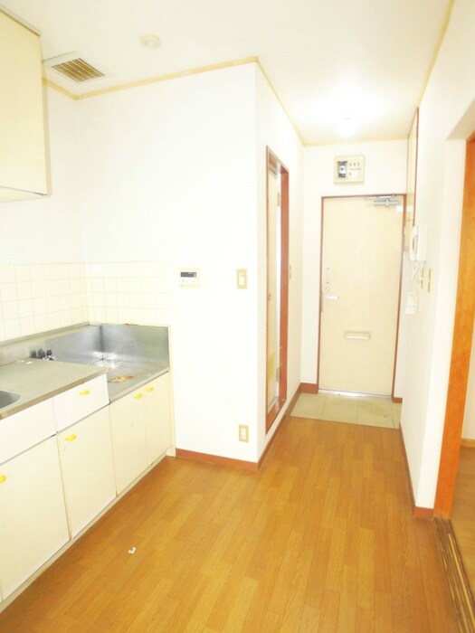 物件内観写真11　(廊下)