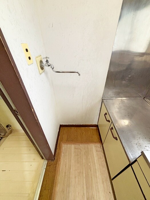 物件内観写真15　(洗濯機置場)