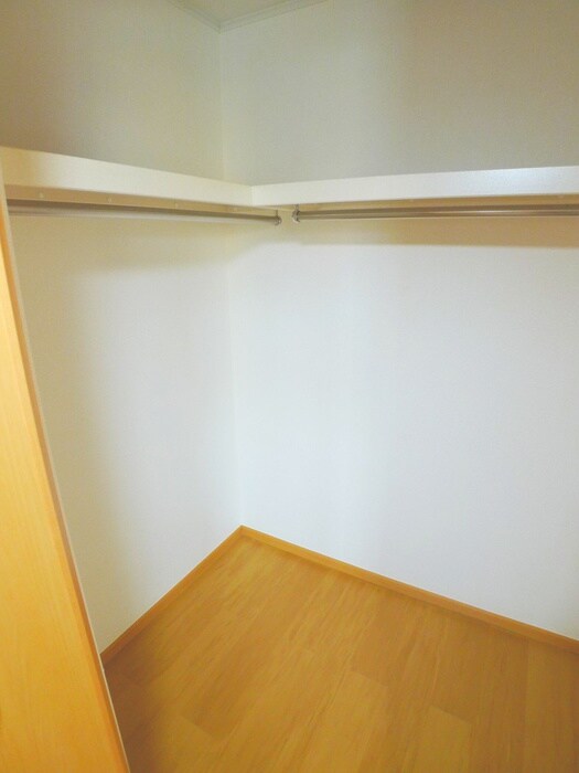 物件内観写真11　(収納)