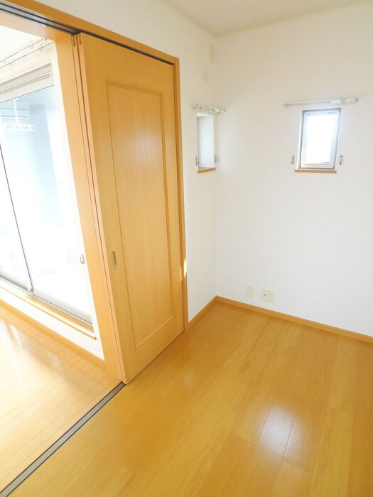 物件内観写真12　(居室)