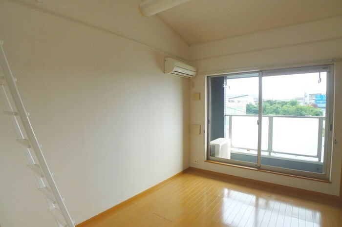 物件内観写真21　(室内からの展望)