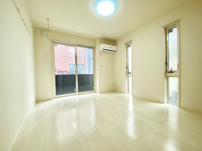 物件内観写真10　(居室)