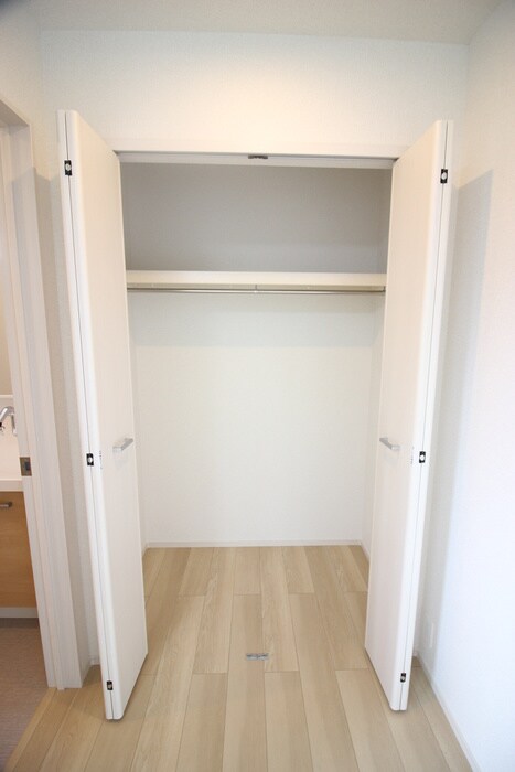 物件内観写真13　(収納)