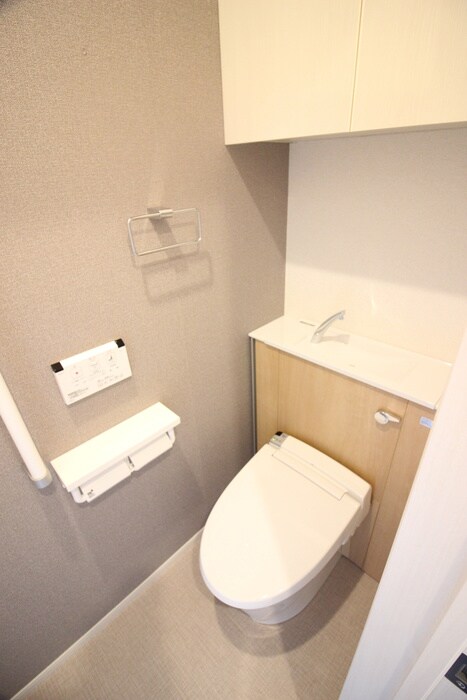 物件内観写真14　(トイレ)