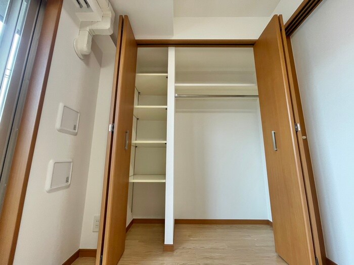 物件内観写真11　(収納)