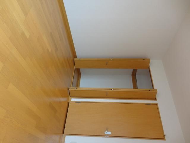 物件内観写真9　(収納)