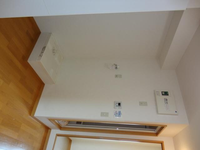 物件内観写真11　(洗濯機置場)