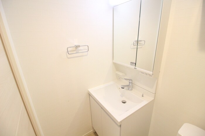 物件内観写真10　(洗面)