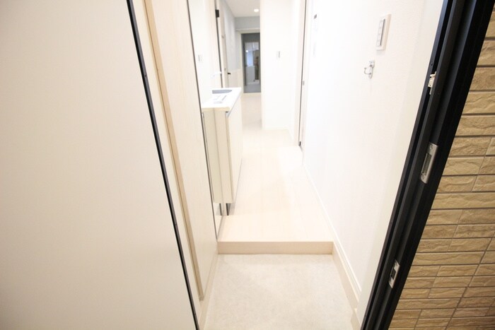 物件内観写真14　(玄関)