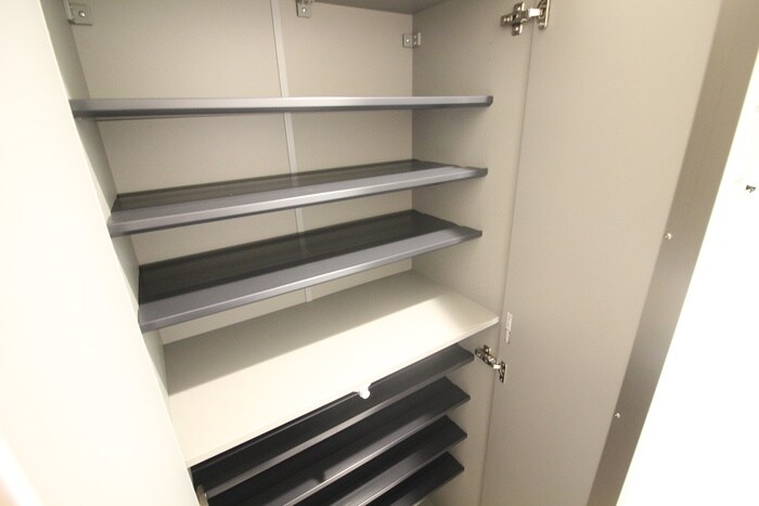 物件内観写真16　(靴箱)