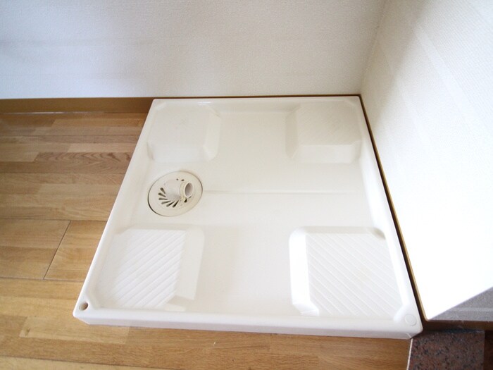 物件内観写真17　(洗濯機置場)