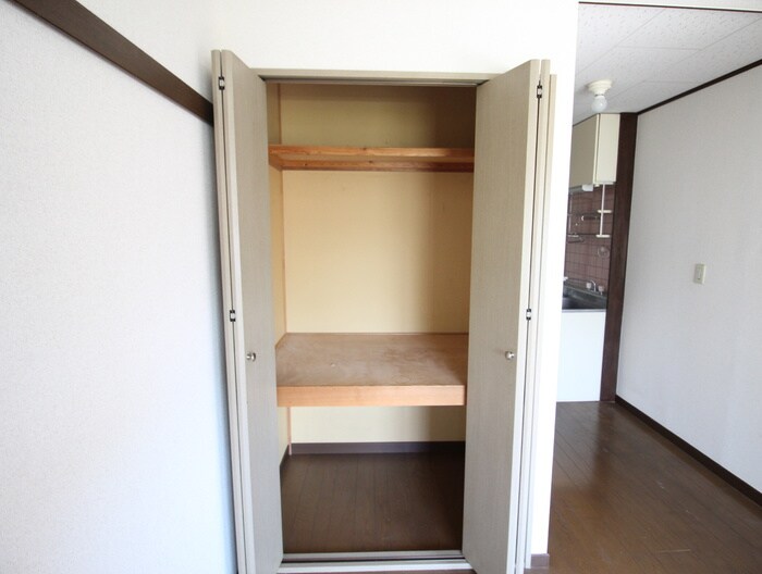物件内観写真10　(収納)