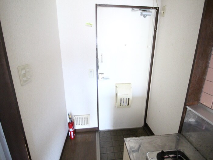 物件内観写真22　(玄関)