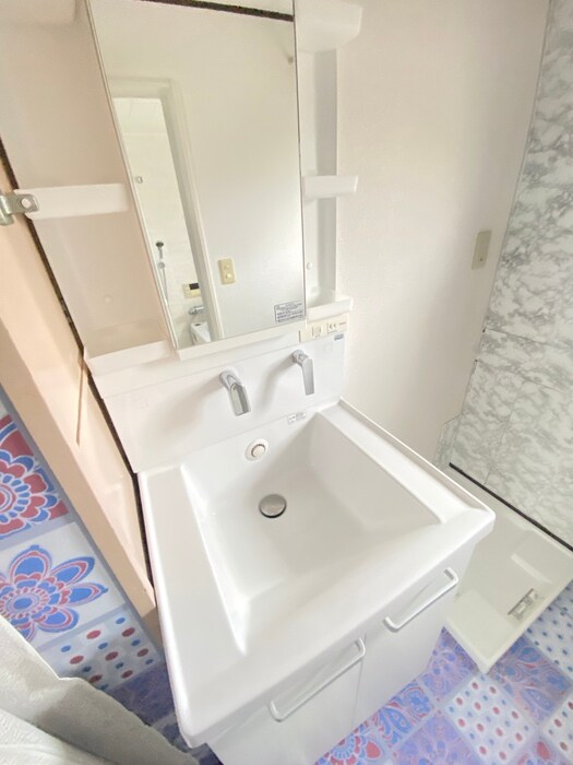 物件内観写真9　(洗面)