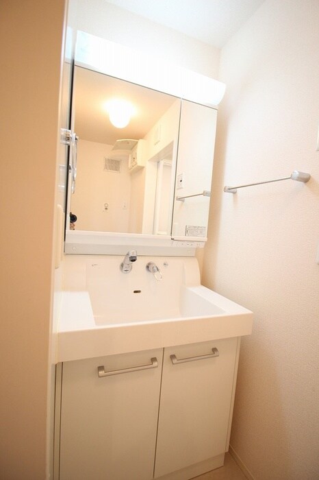 物件内観写真12　(洗面)