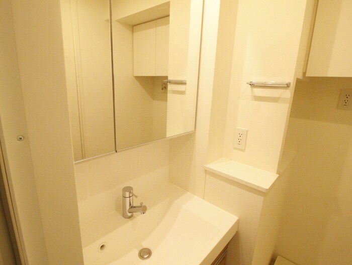 物件内観写真12　(洗面)