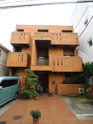 シャモット南青山外観写真