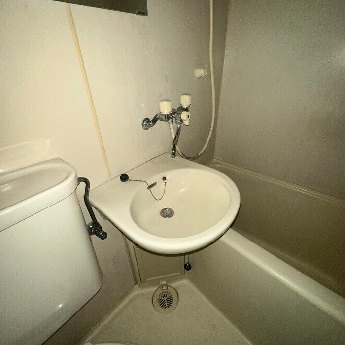 物件内観写真12　(洗面)