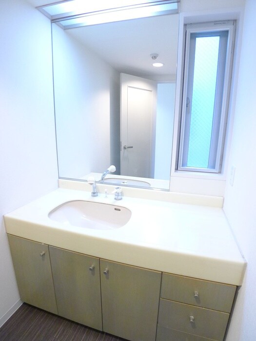 物件内観写真13　(洗面)