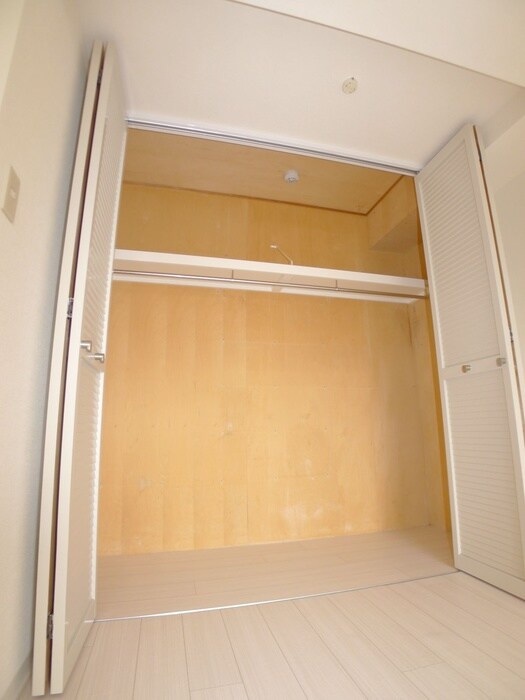 物件内観写真15　(収納)