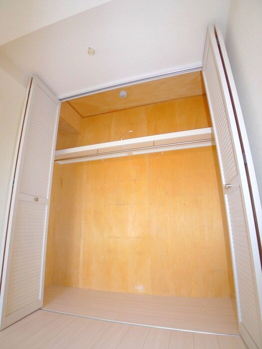 物件内観写真15　(収納)