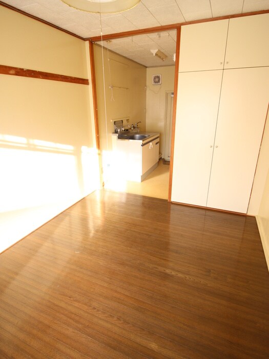 物件内観写真6　(居室)