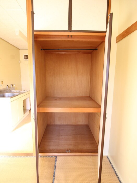 物件内観写真10　(収納)