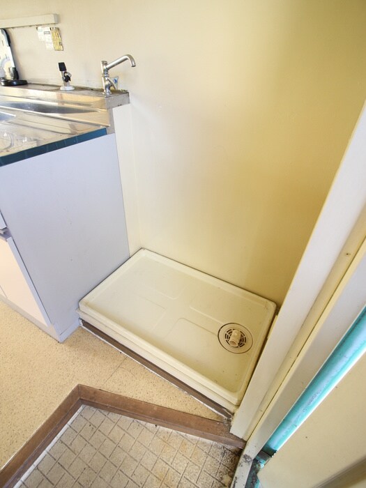 物件内観写真10　(洗濯機置場)