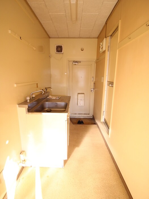 物件内観写真13　(廊下)