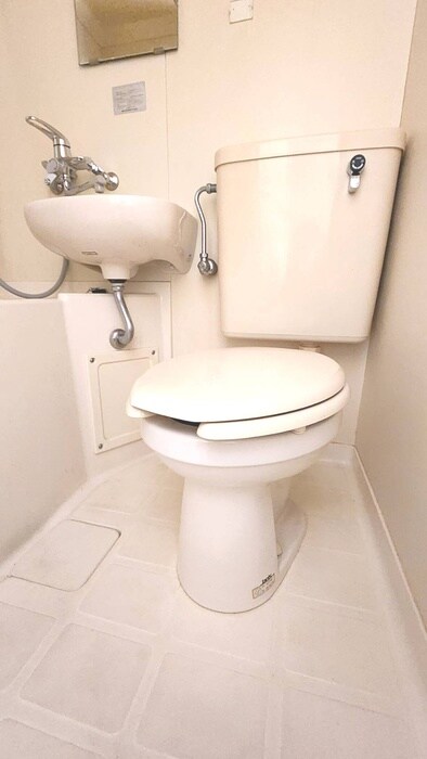 物件内観写真14　(トイレ)