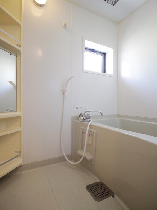 物件内観写真8　(バス／シャワールーム等)