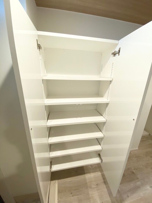 物件内観写真18　(靴箱)