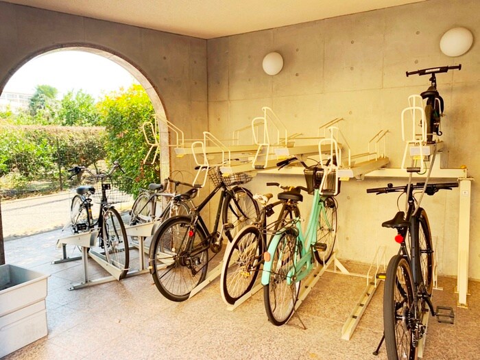 物件外観写真4　(建物設備)