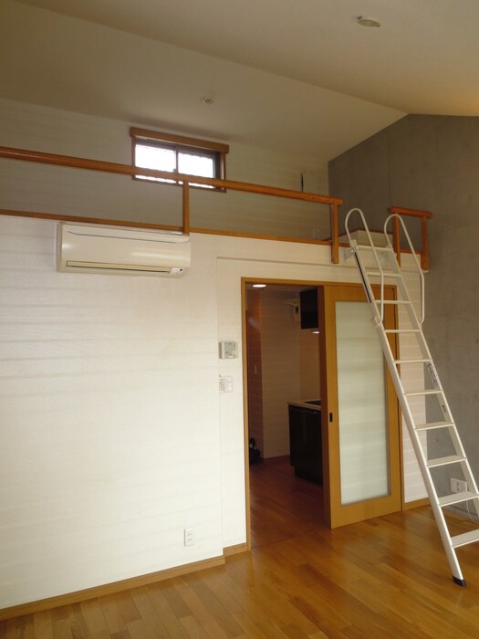 物件内観写真10　(居室)