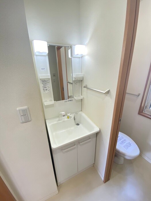 物件内観写真13　(洗面)