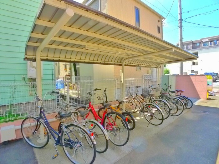 物件外観写真5　(駐輪場)